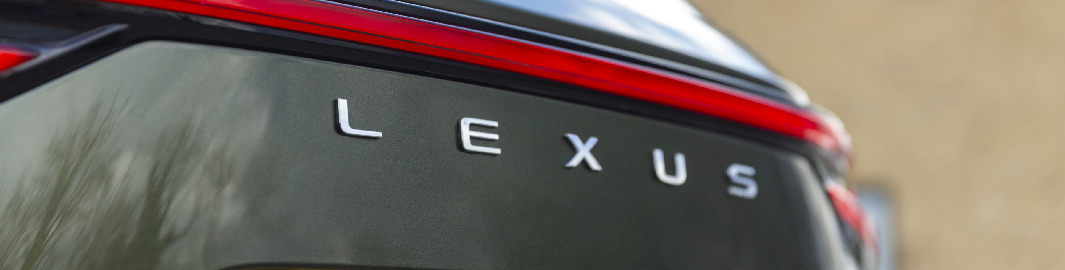 Lexus-NX450h PHEV hero.jpg