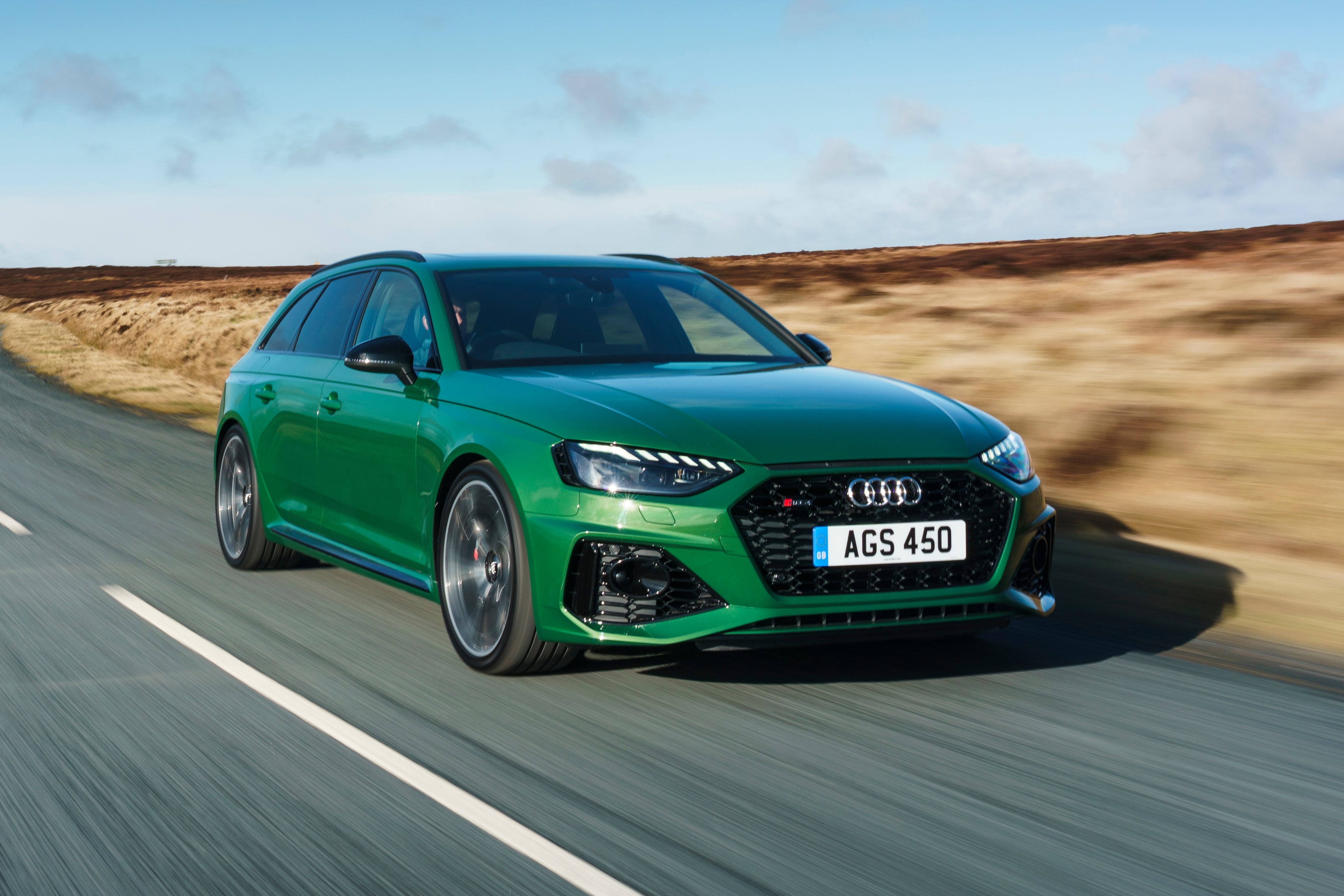 Main listing image - Audi RS 4 Avant (2018-2025) Review: Used prices, specs, mpg & boot space