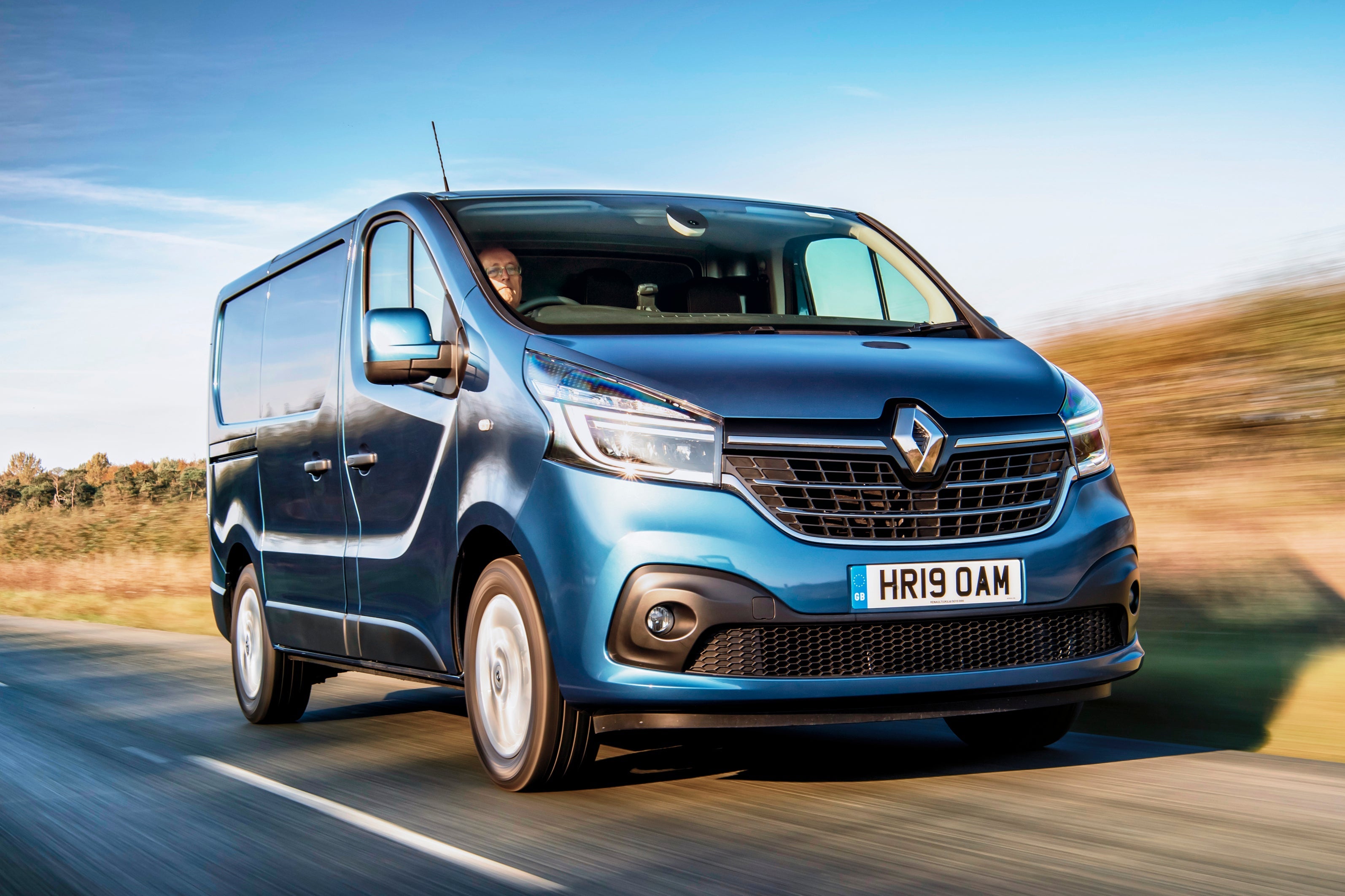 Renault Trafic (6).jpg