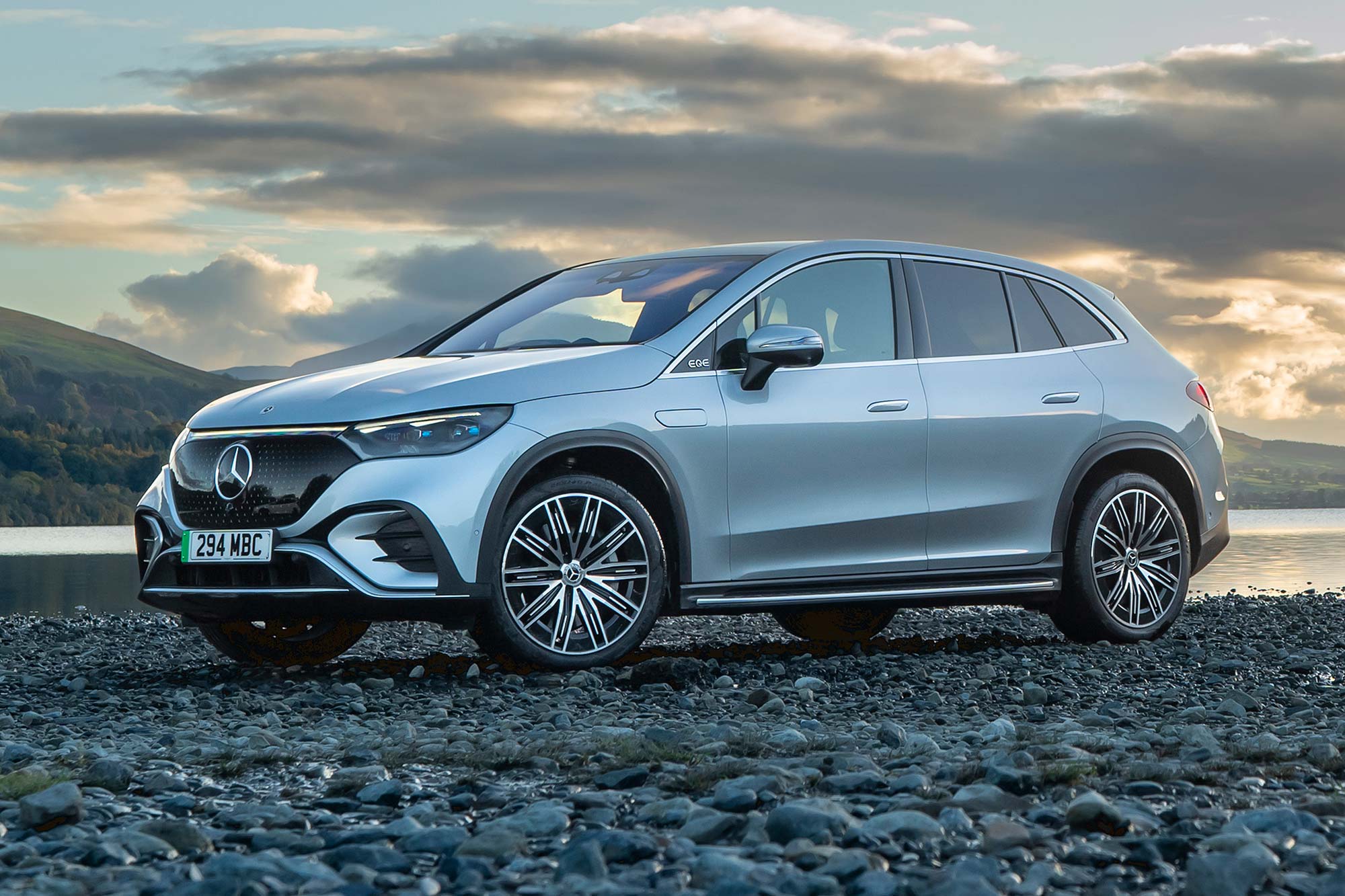 Mercedes-Benz EQE SUV