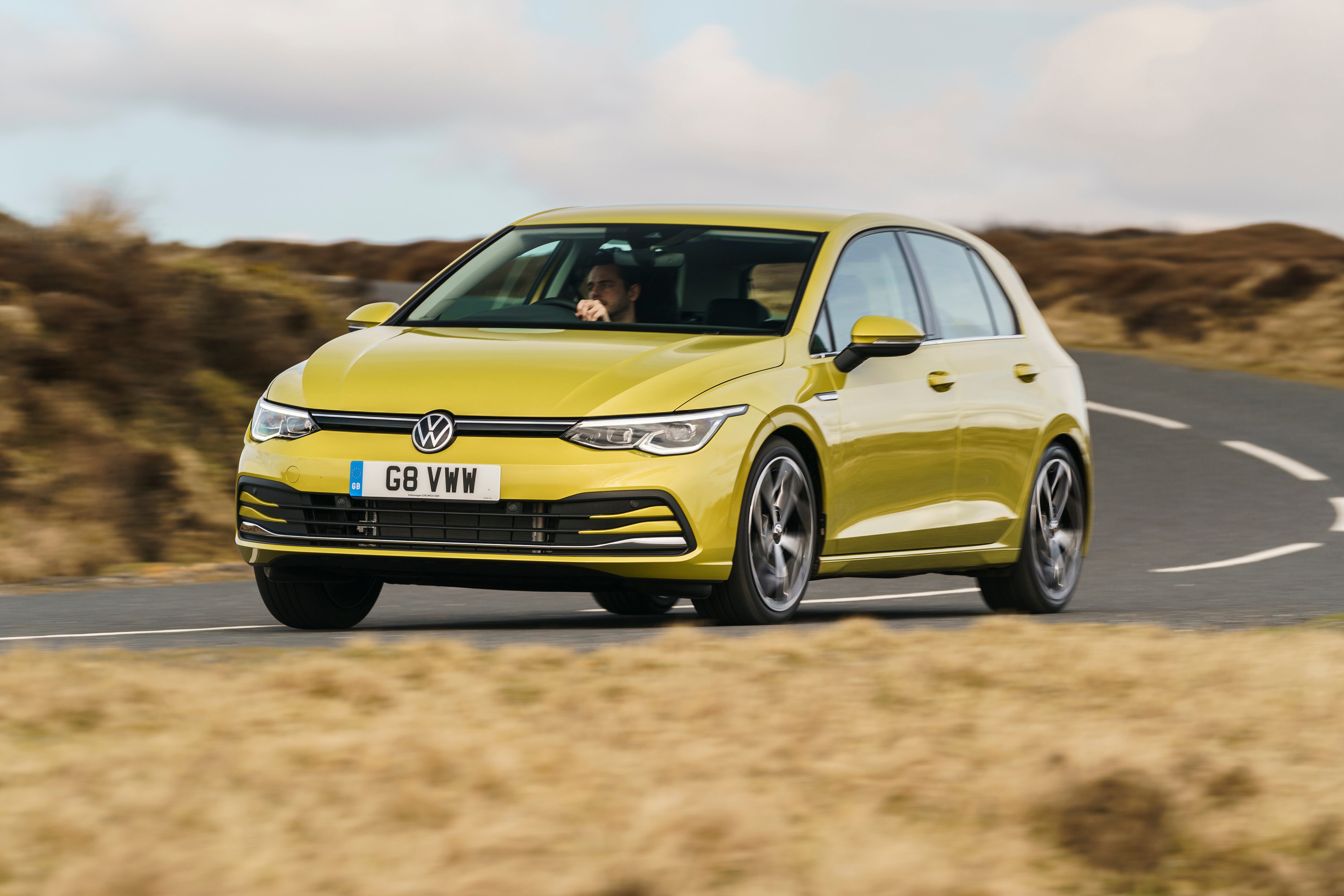 Volkswagen Golf (16).jpg