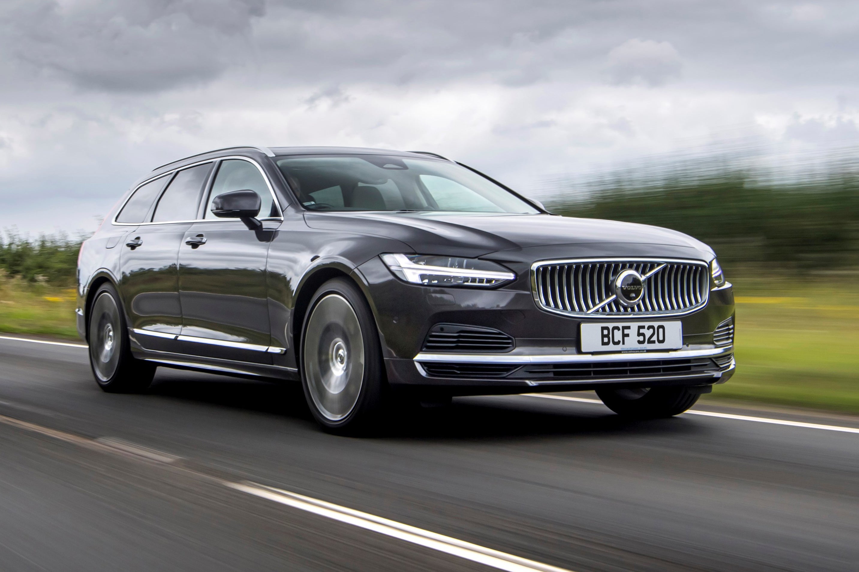 Volvo_V90_5.jpg