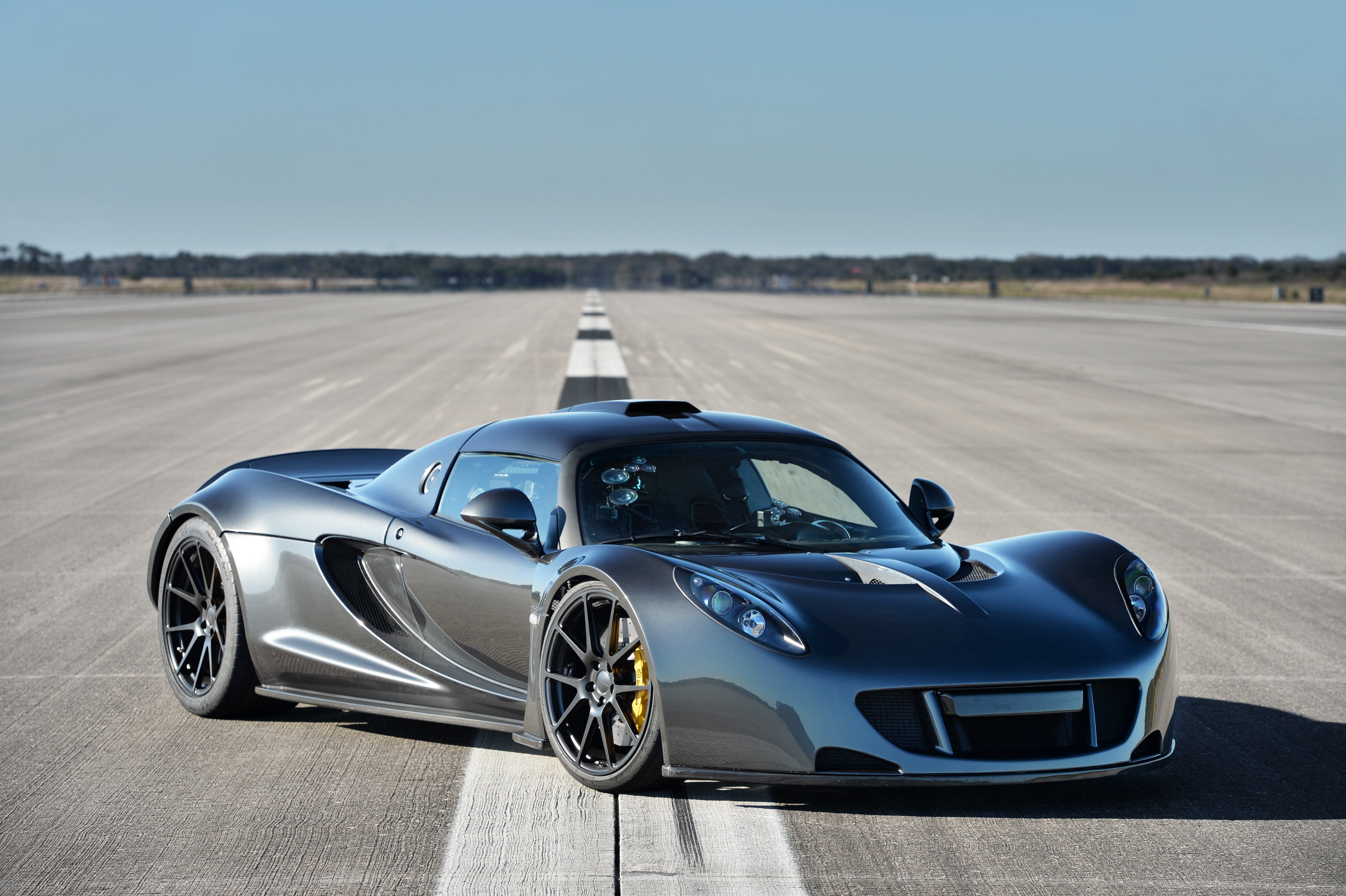 Hennessey-Celebrates-Worlds-Fastest-Car-Accolade-High-4.jpg