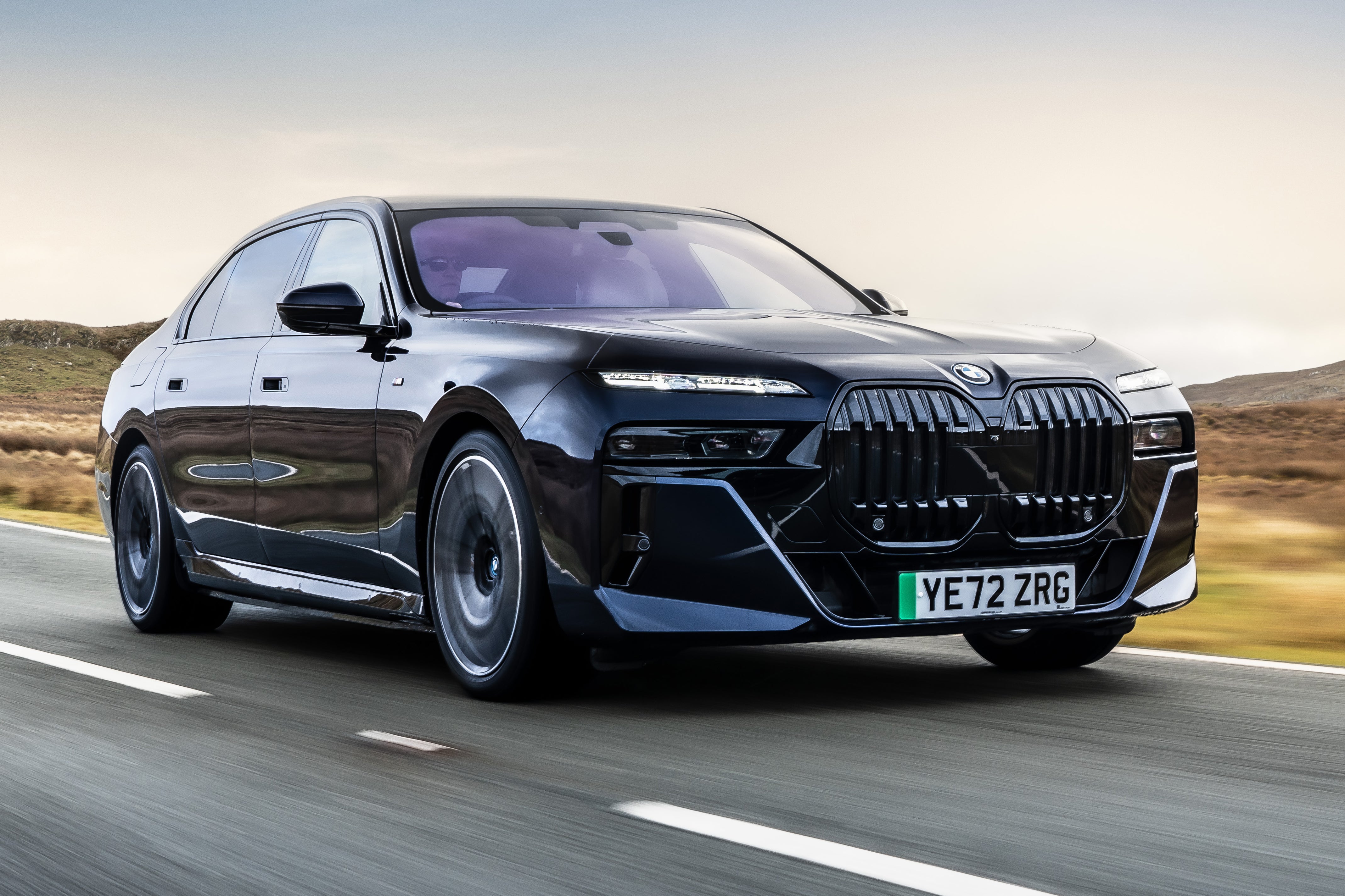 Main listing image - BMW i7 Review 2026: Price, range & boot space