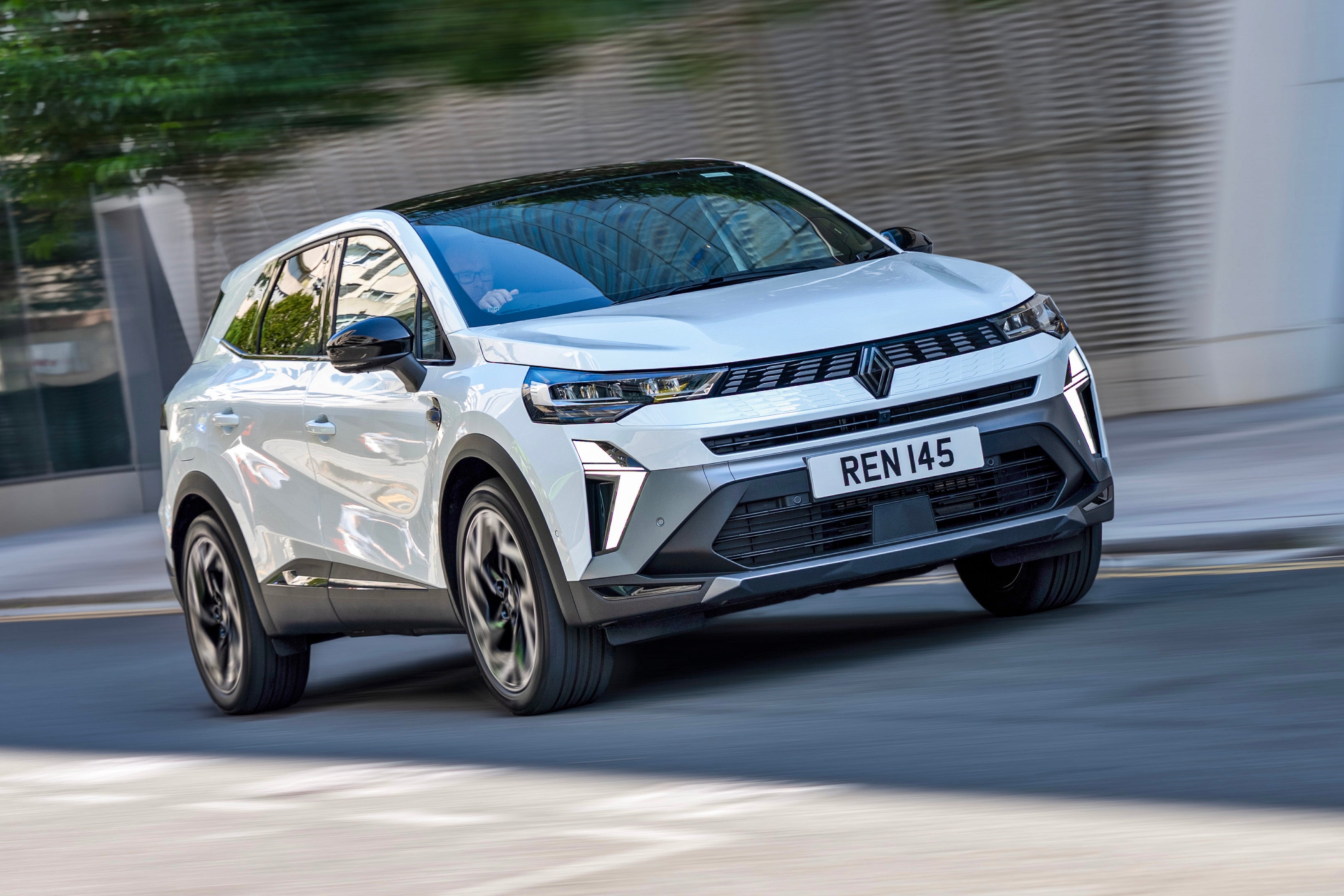 Main listing image - Renault Symbioz Review 2026: Price, specs, mpg & boot space