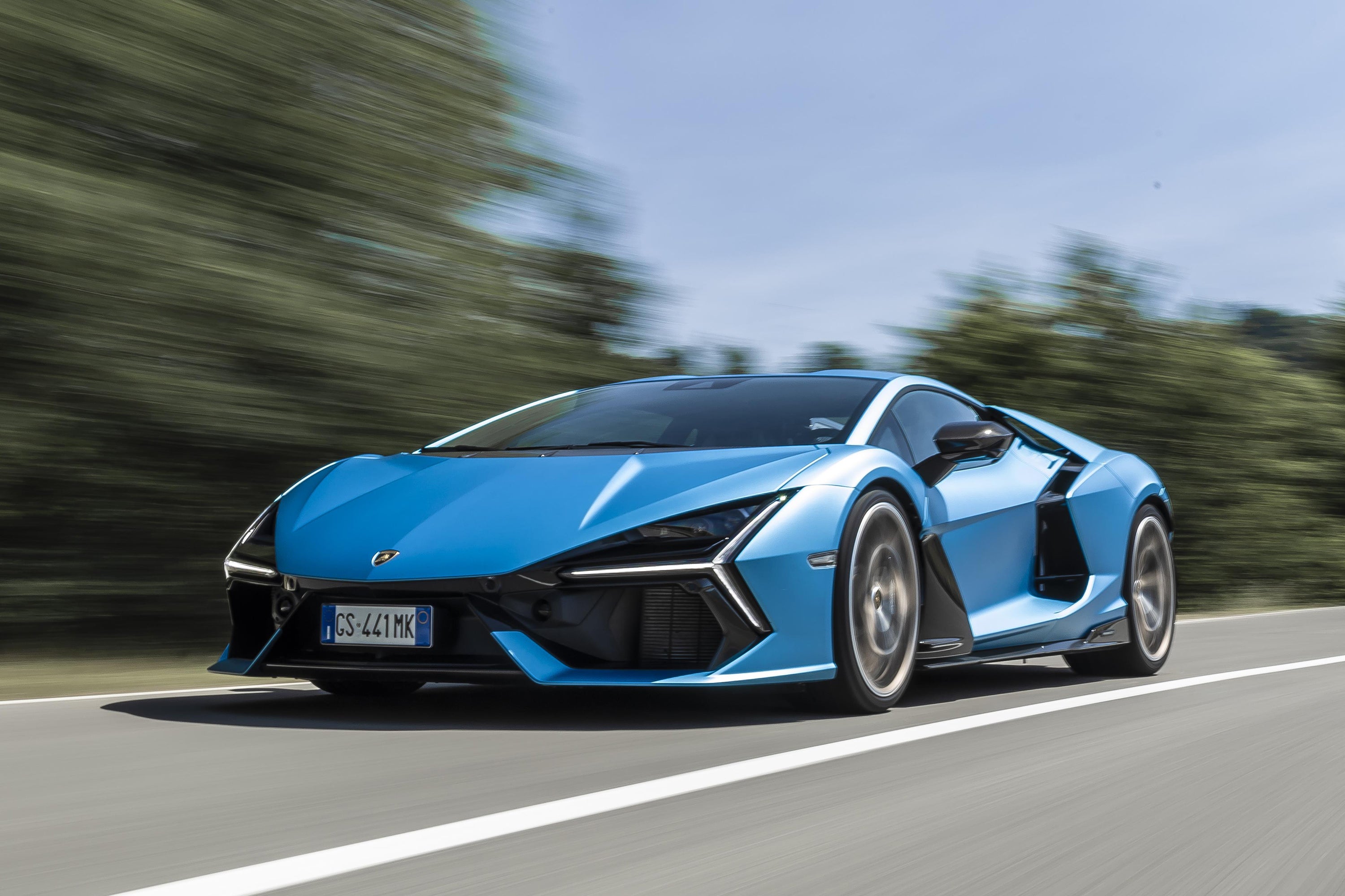 lamborghini_revuelto.jpg