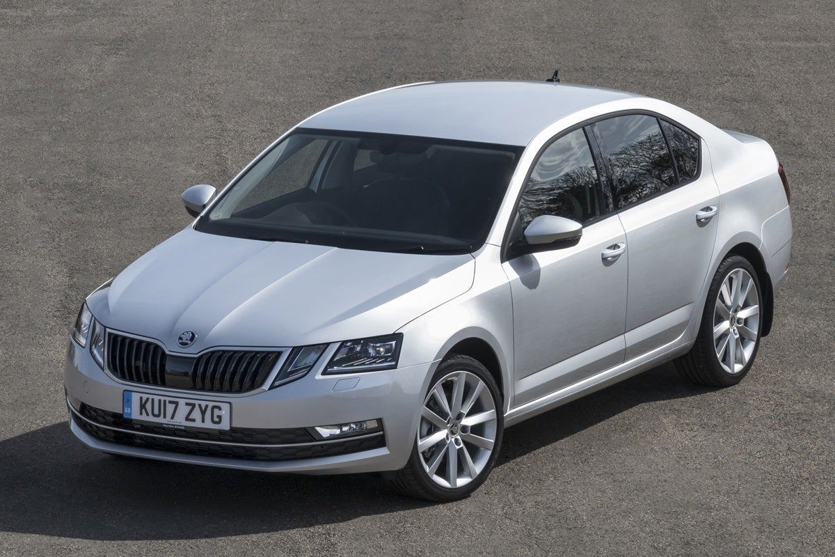 Skoda Octavia (3).jpg