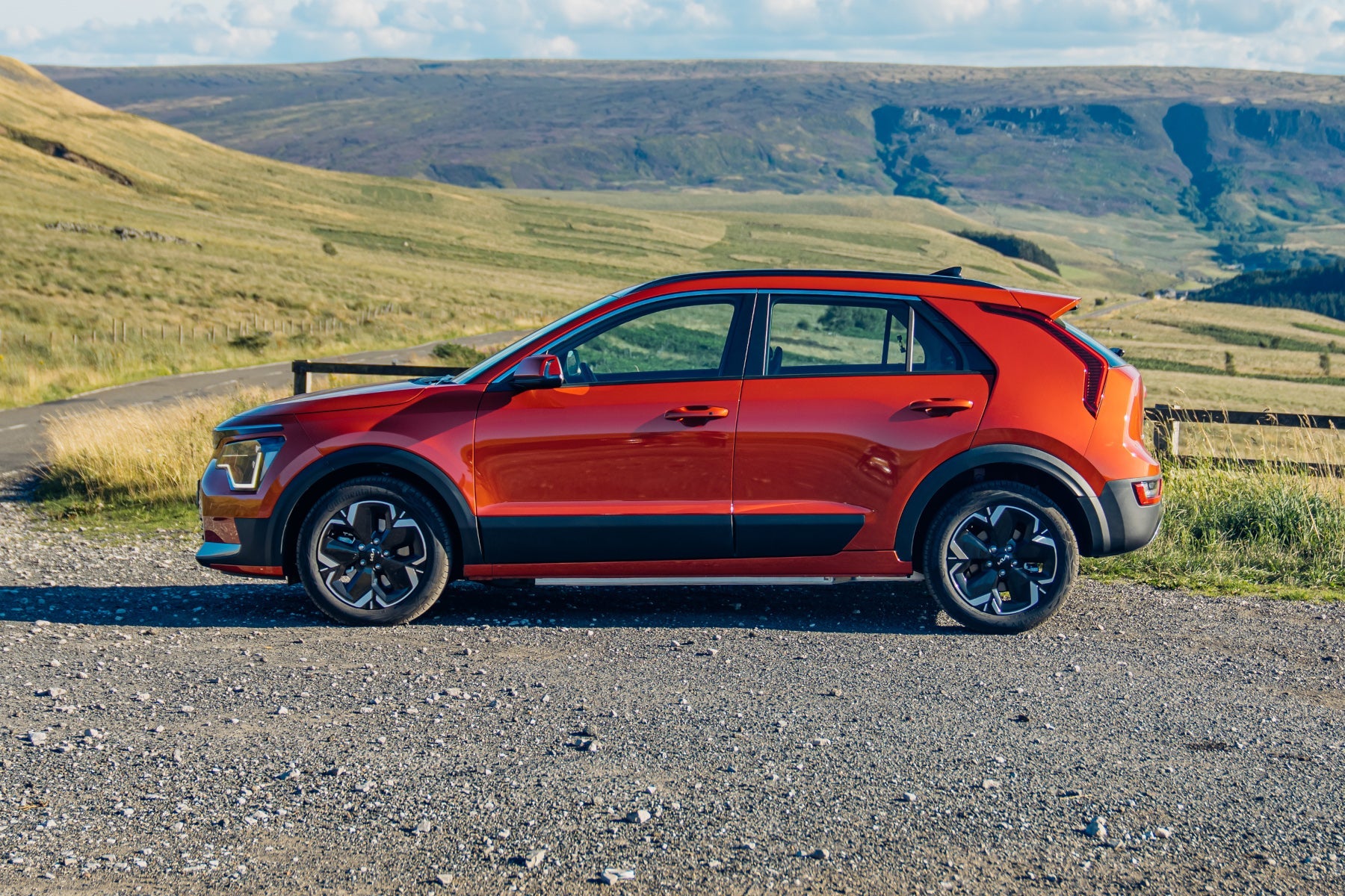 Kia Niro EV 2022 (8).jpg