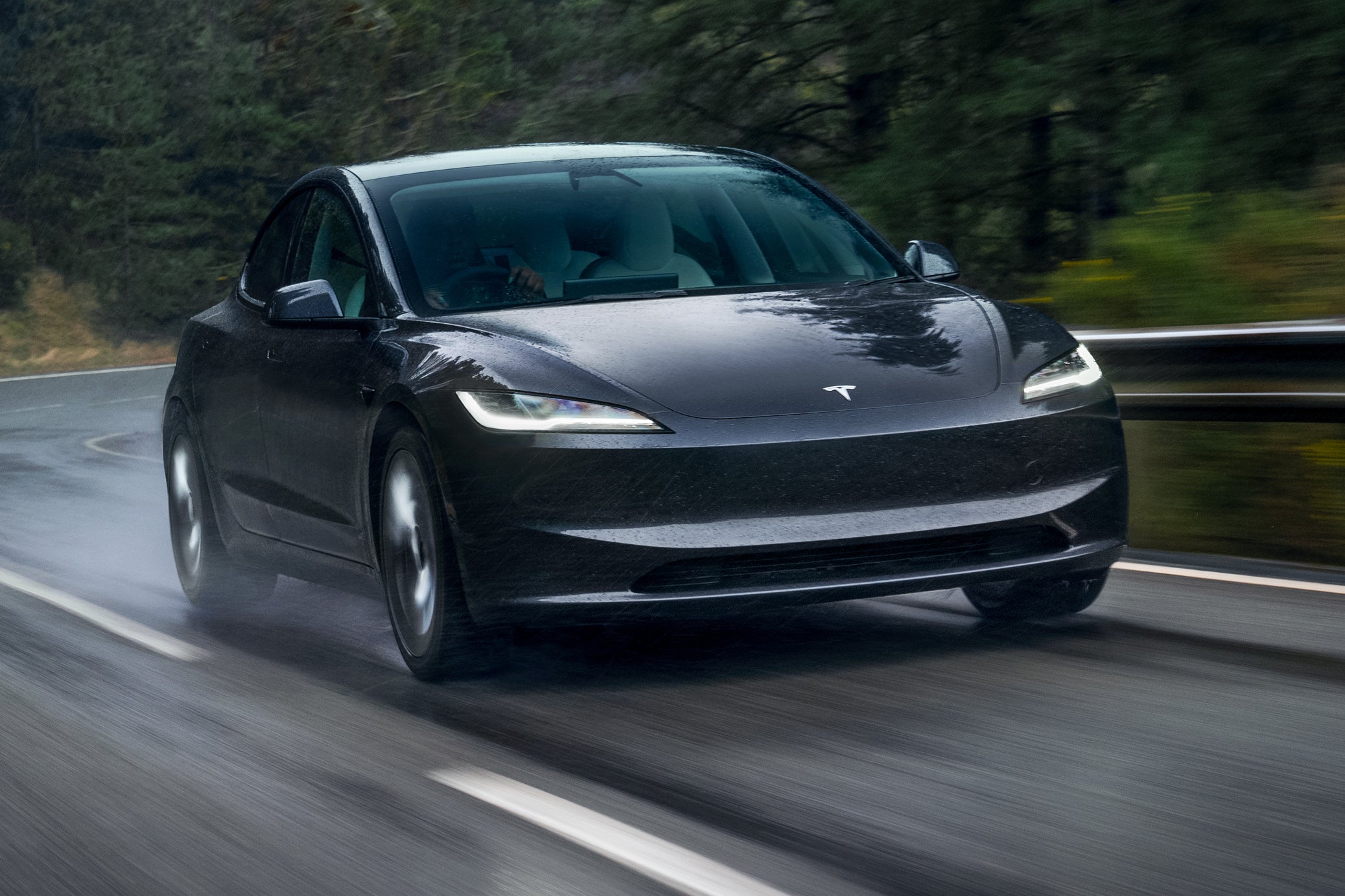 Tesla_Model_3_3.jpg