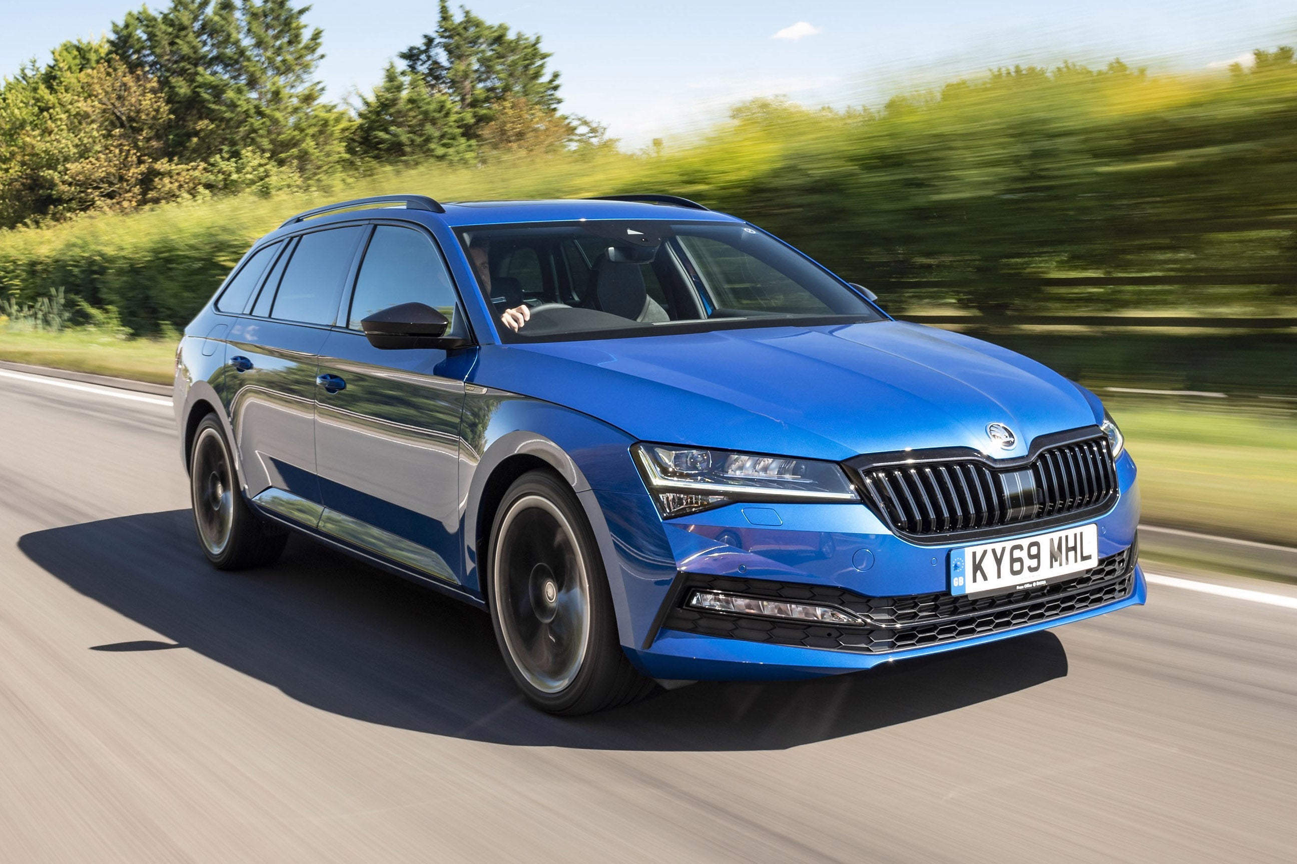 Main listing image - Skoda Superb Estate (2015-2023) Review: Used prices, specs, mpg & boot space