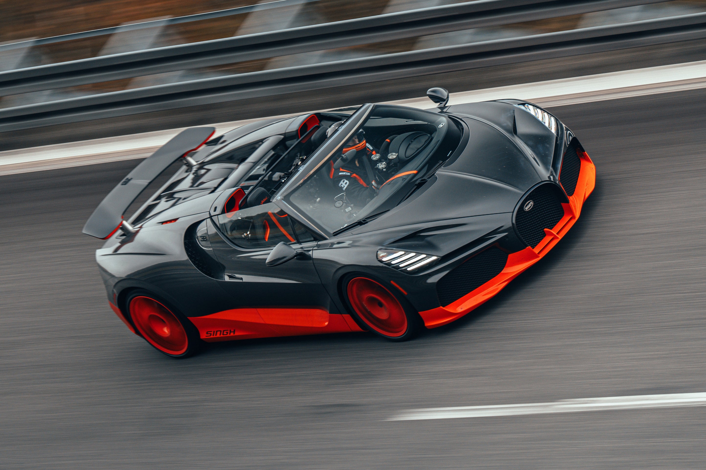 Bugatti W16 Mistral.jpg