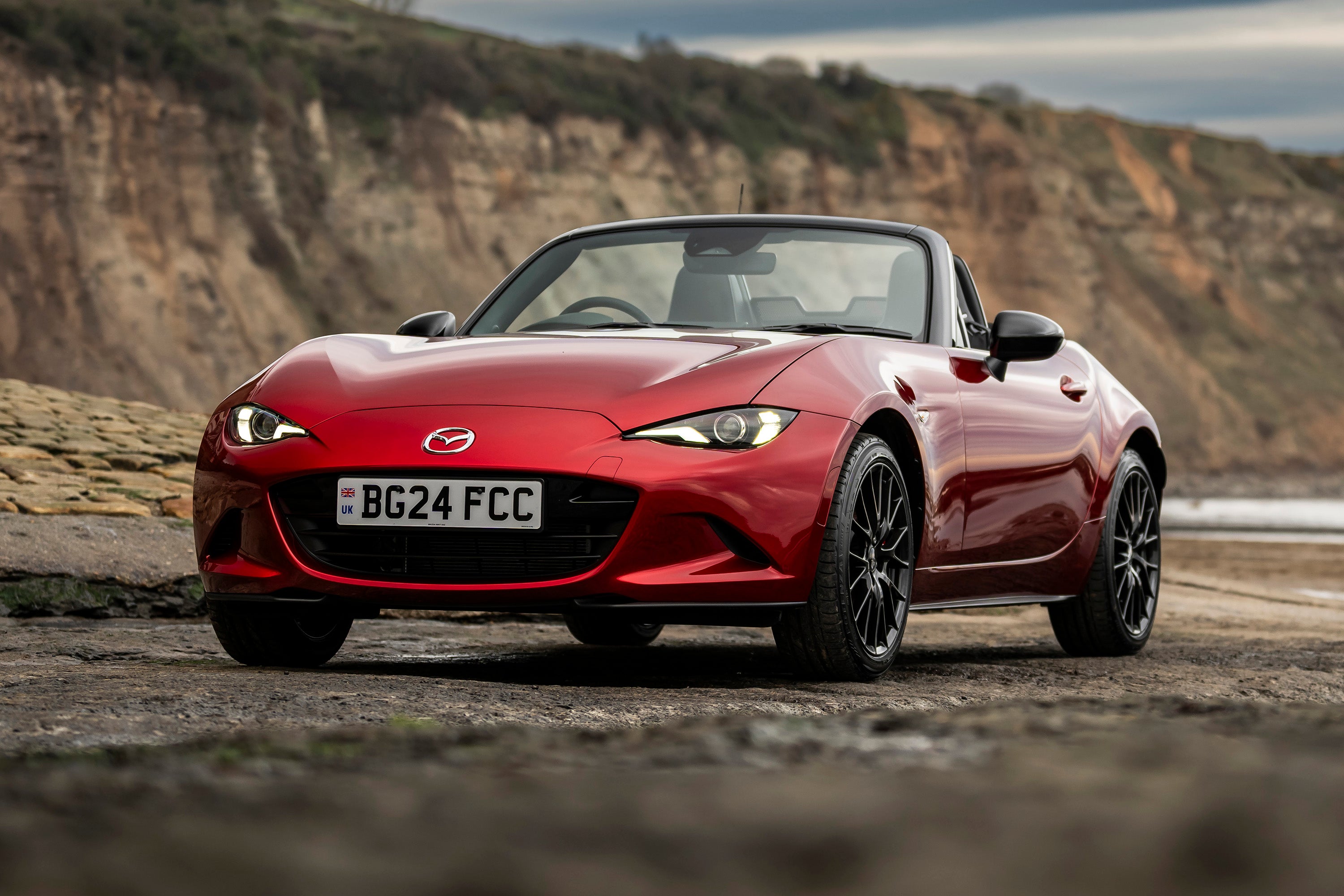 Mazda_MX5_2024_4.jpg