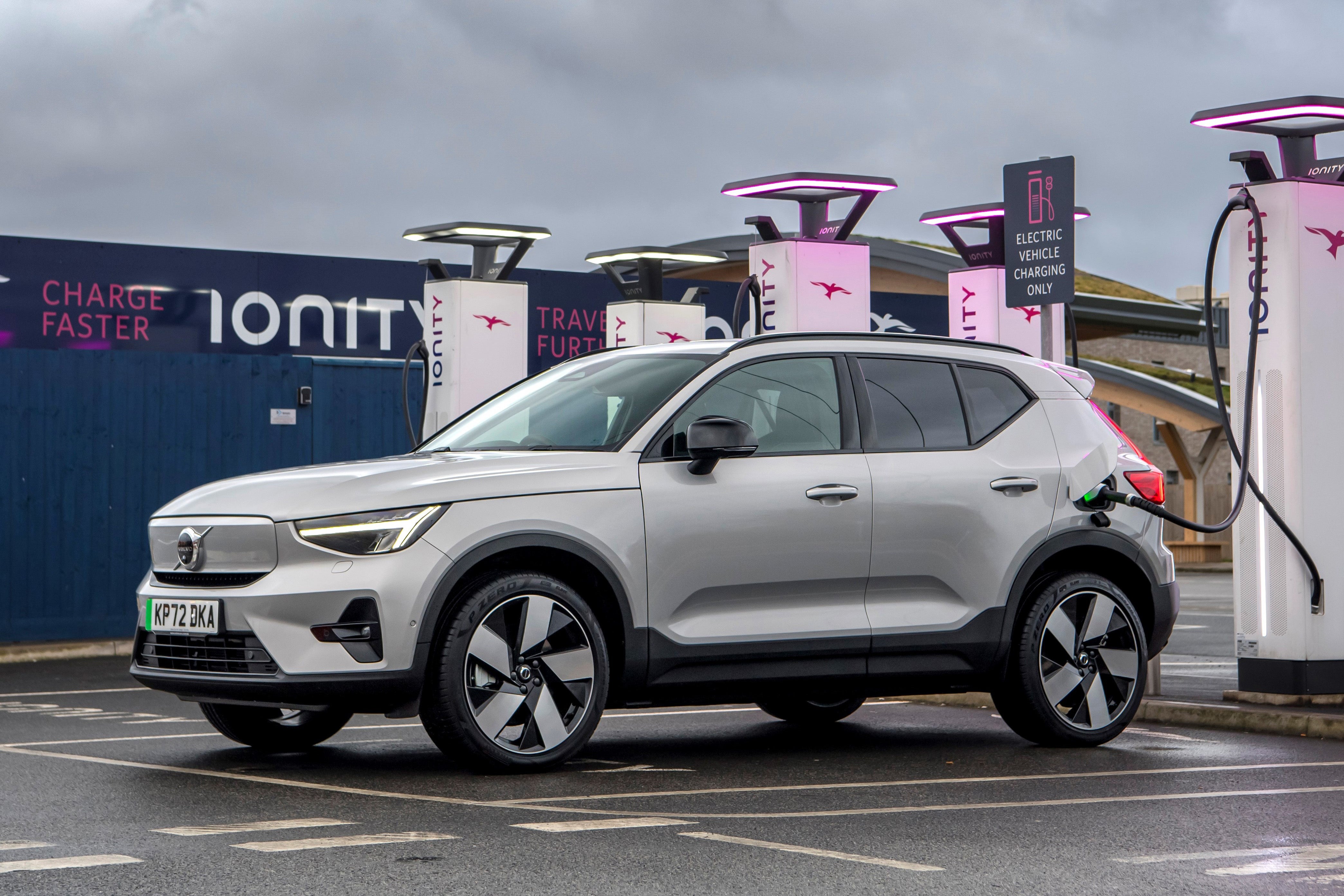 Volvo Xc40 Recharge.jpg