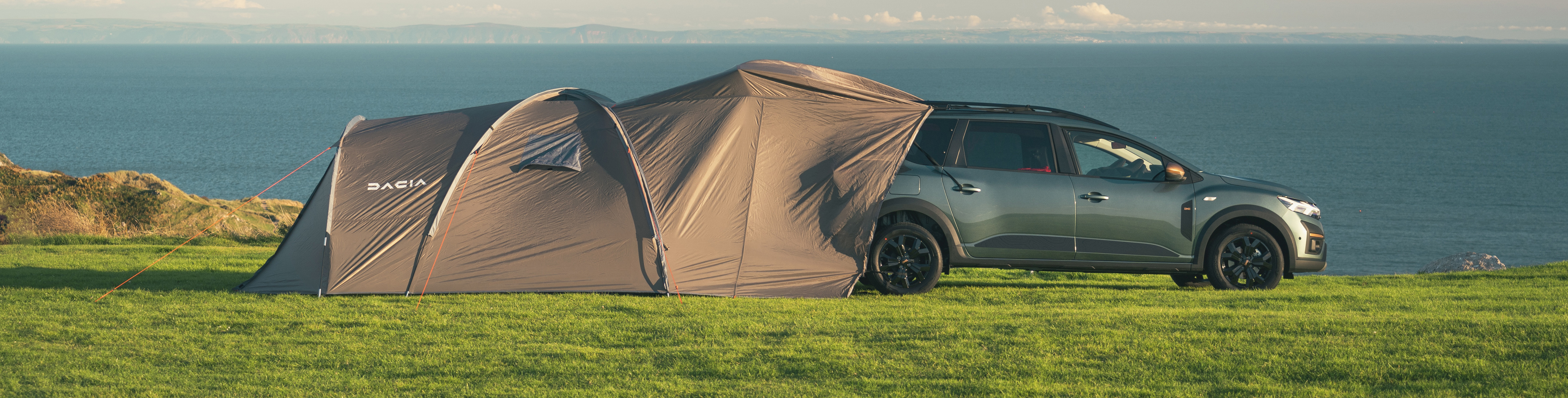 Dacia Jogger SleepPack With Tent Extension hero.jpg