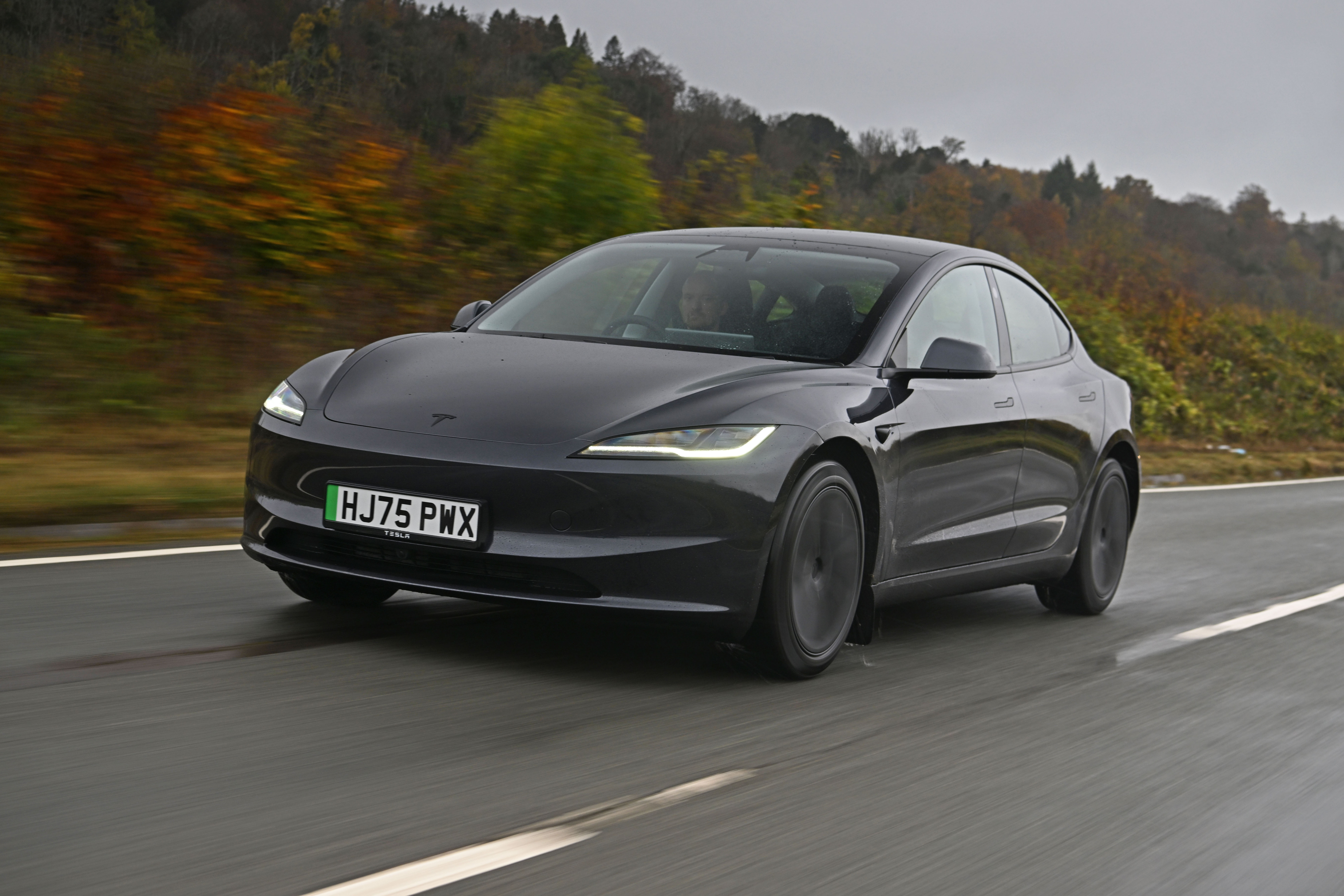 Tesla_Model_3.jpg