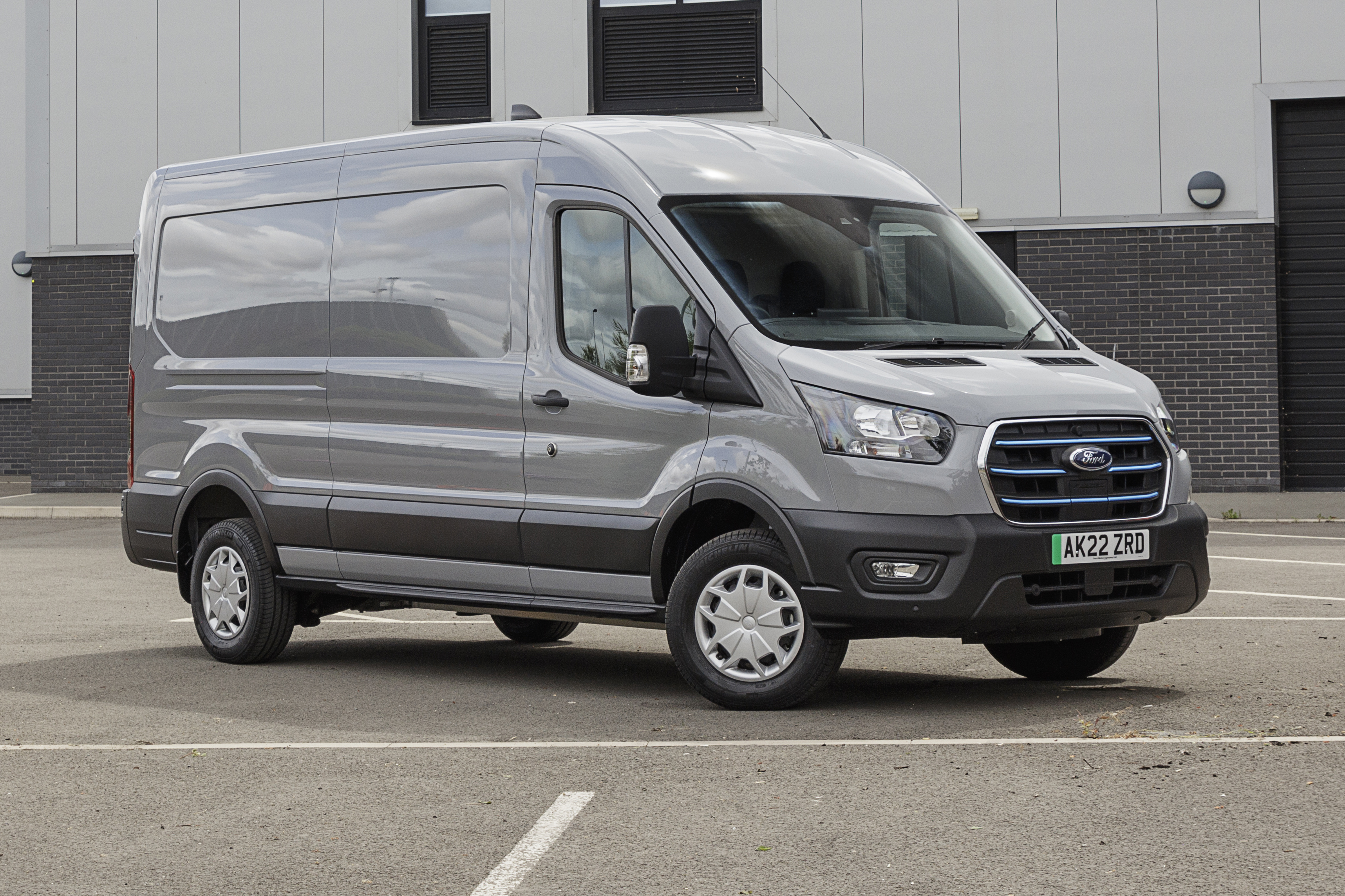 Ford e Transit.jpg