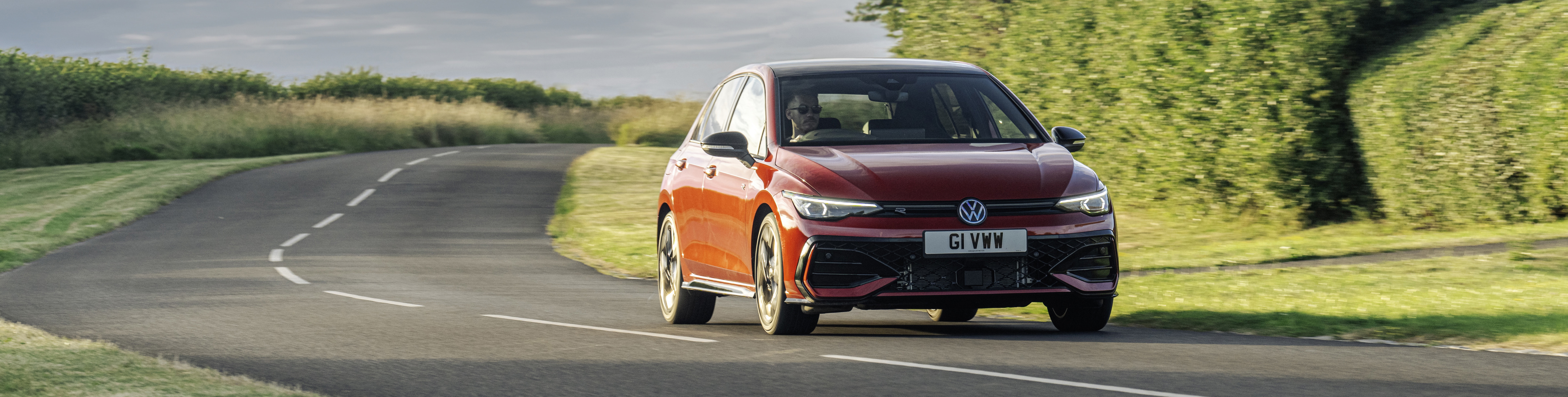 VW Golf R Line hero.jpg