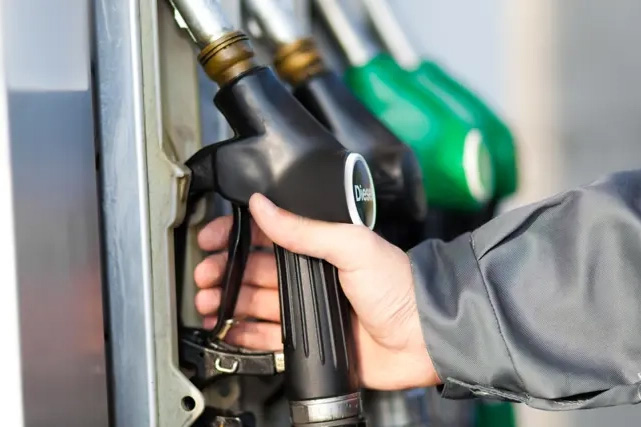 Diesel pump.jpg