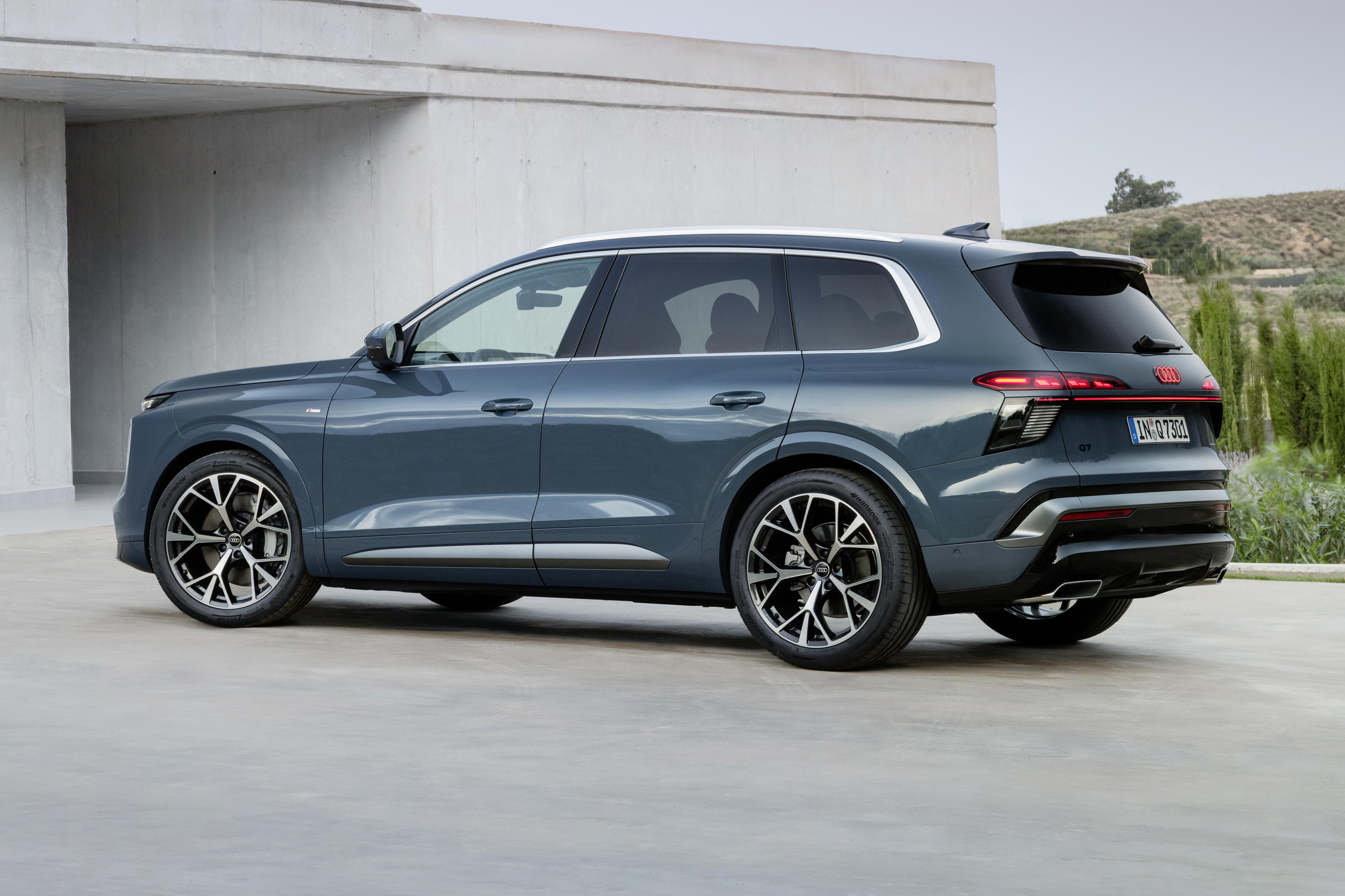Audi Q7 (3)