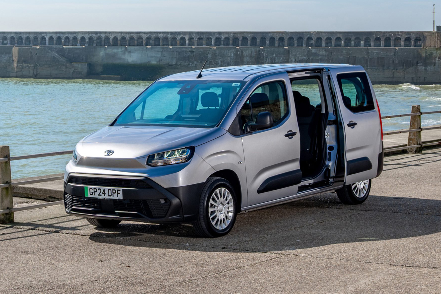 Toyota Proace City Verso.jpg