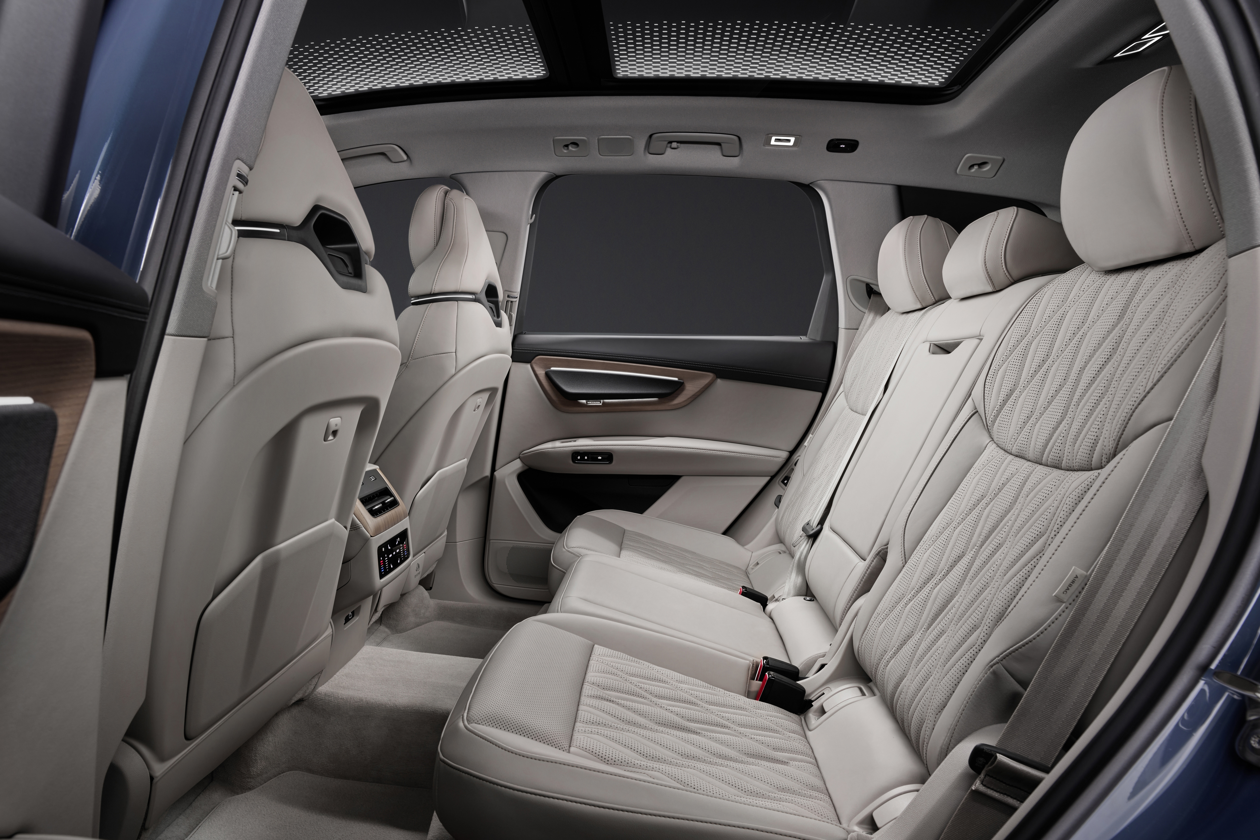 Audi Q7 (10)
