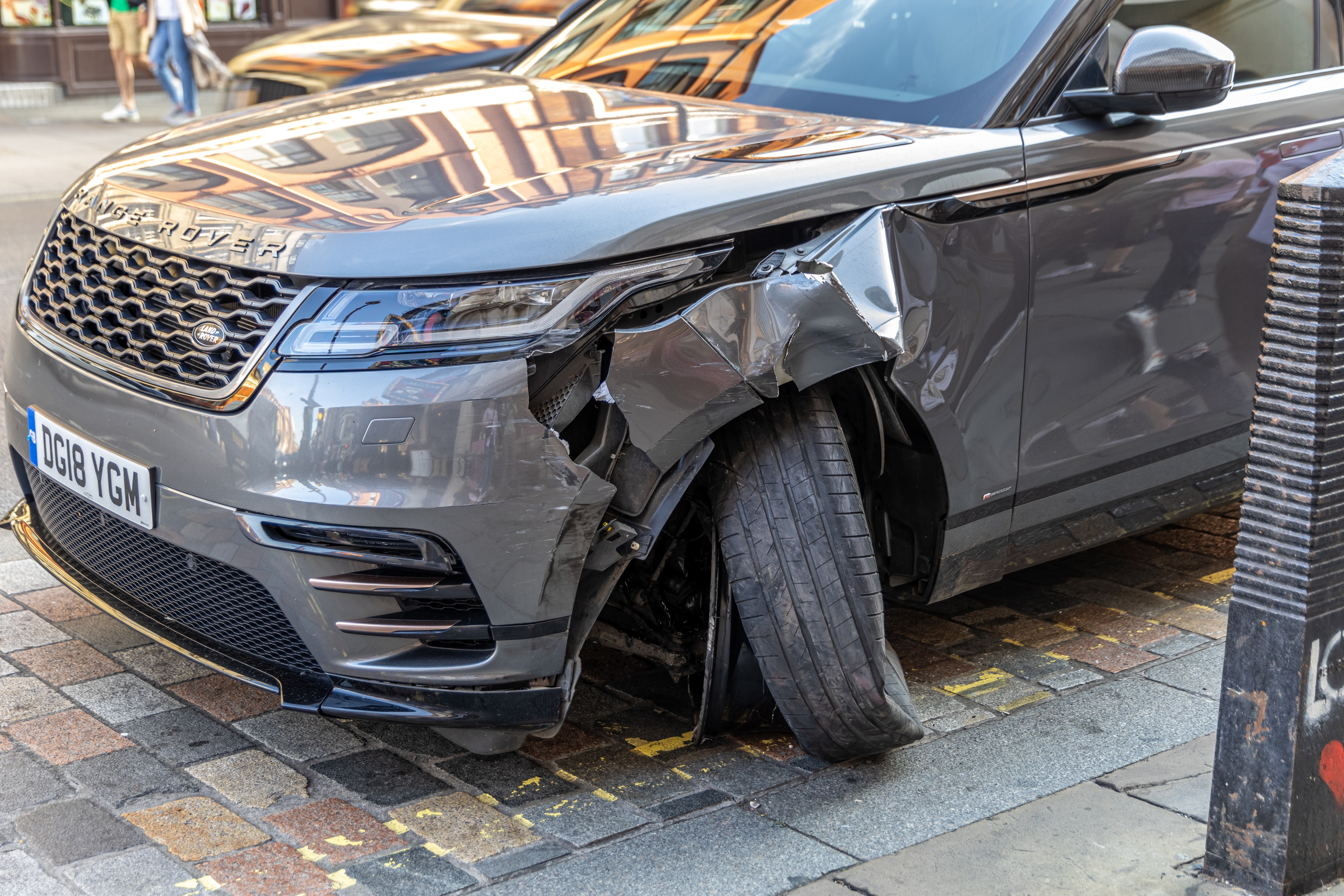Range Rover Accident Damage