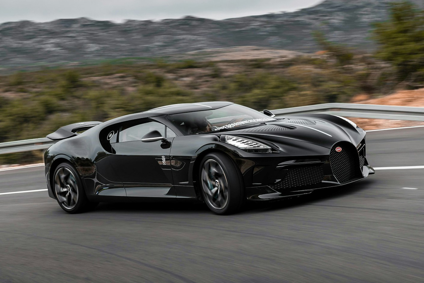 Bugatti La Voiture Noire.jpeg
